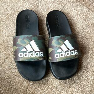 Adidas slides size 3